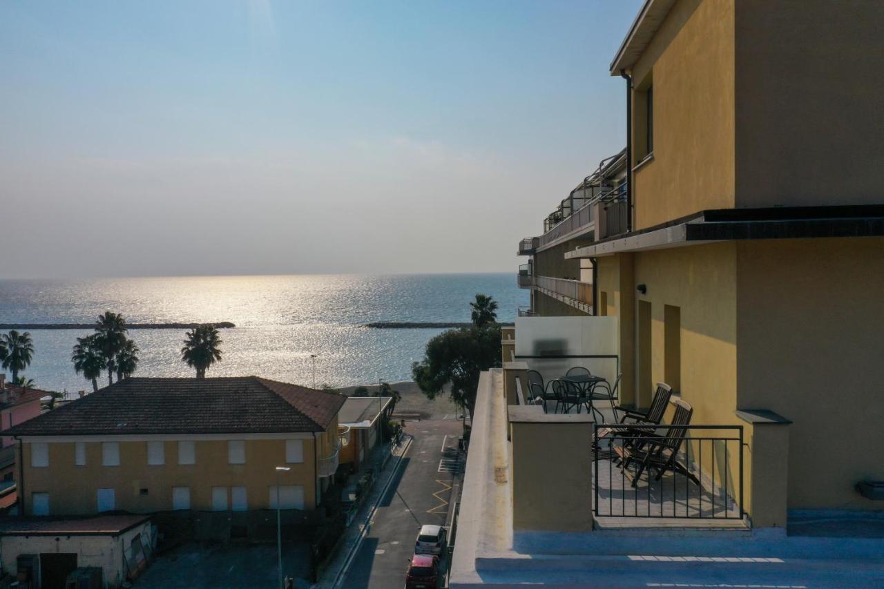 Hotel Europa San Bartolomeo Al Mare Exterior photo